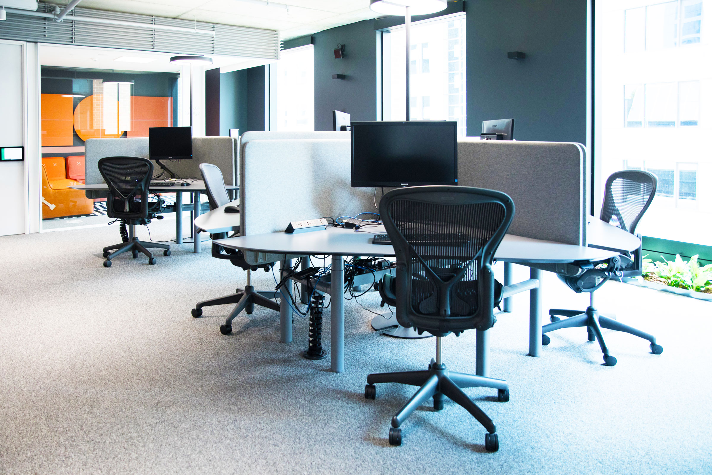 Office desks with dividers